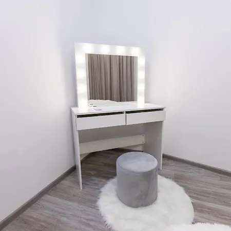 Bellalux Apartamento *